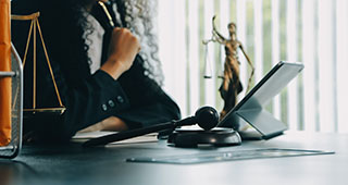 Servicios de abogados